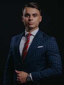 Tomáš Ján Kuchár - finančný sprostredkovateľ, finančný poradca place picture